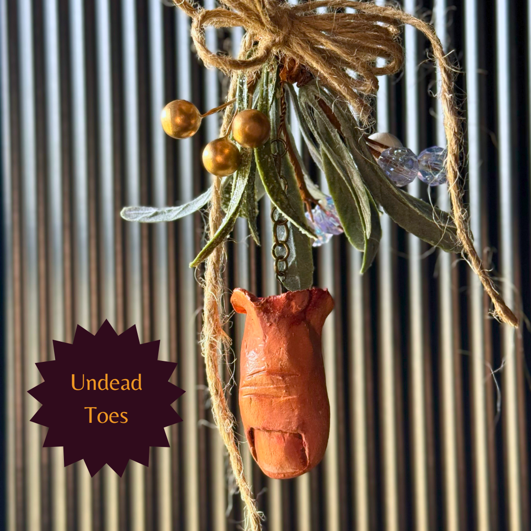 Mistle-Toe Ornaments